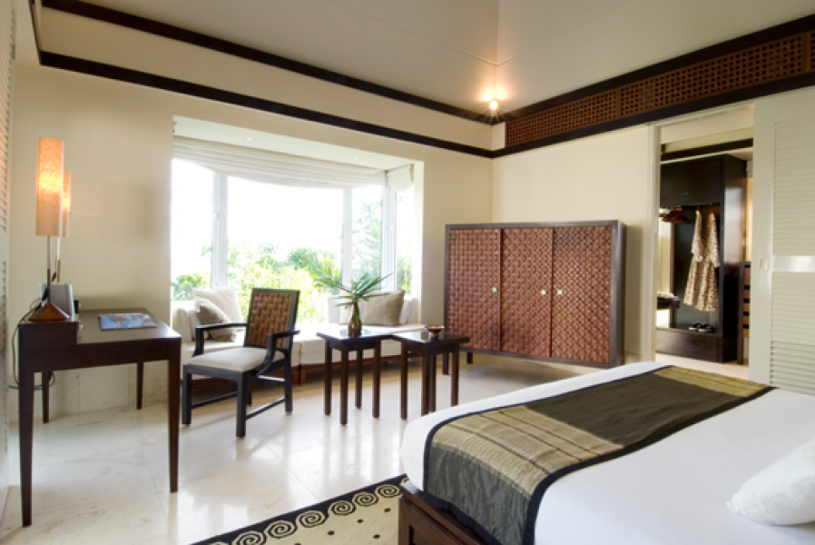 25558345 H1 BTSYGuestRoom PoolVillaByTheRocksBedroom2BTS3044