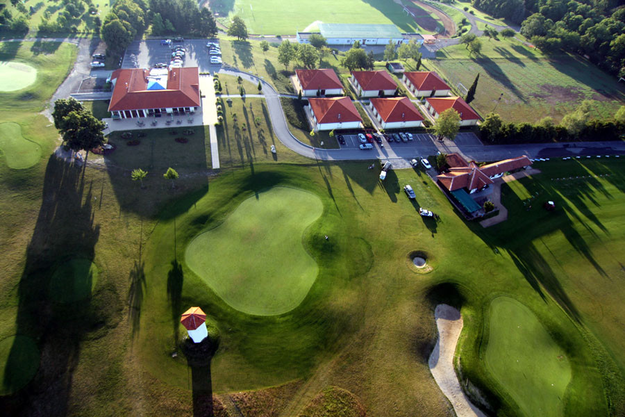 0538 08.08.19. BALÓN Golf foto Lánský 030