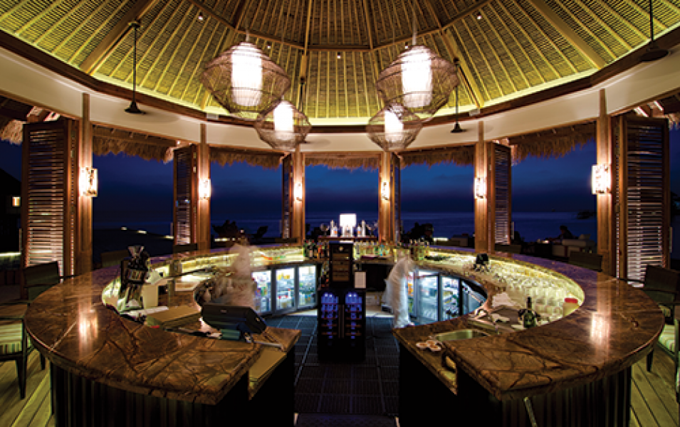 Jumeirah Vittaveli Bar EE1