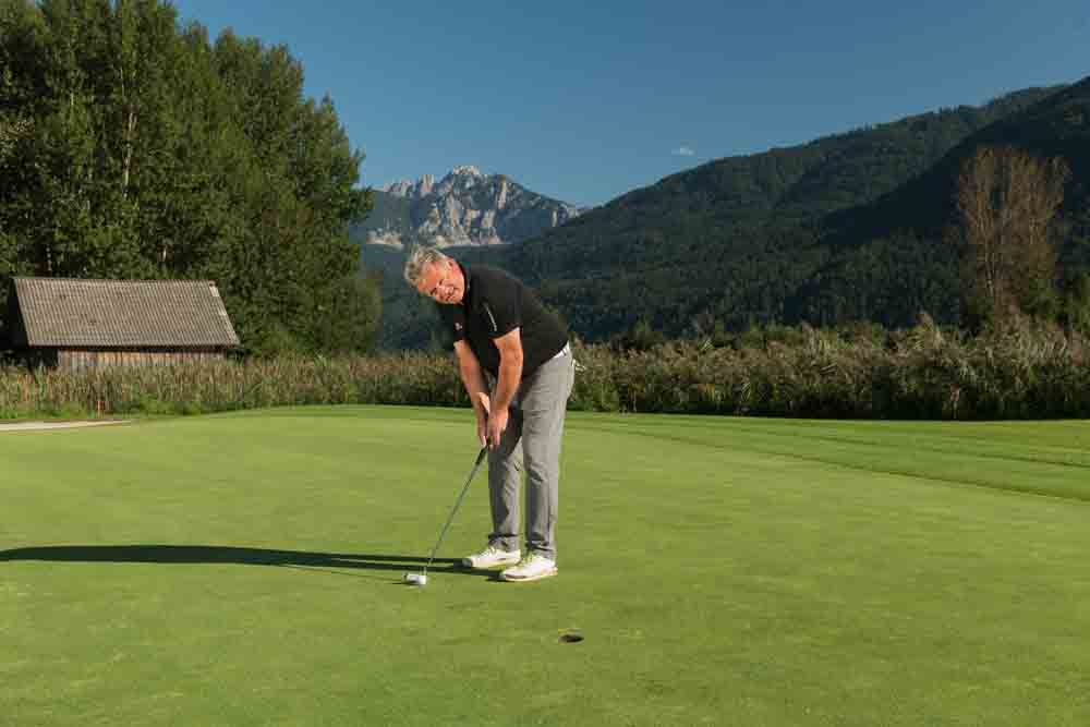 2 Clubmanager Ferdinand Kuhne