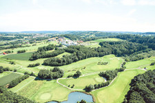 ©Golf  & Thermenregion Stegersbach    Golfschaukel Stegersbach