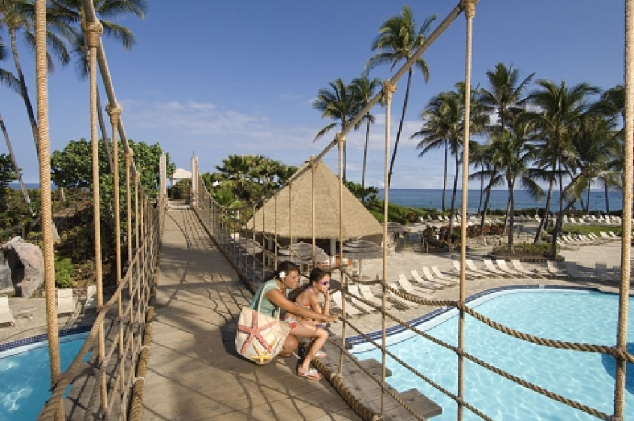 Kona Pool Rope Bridge