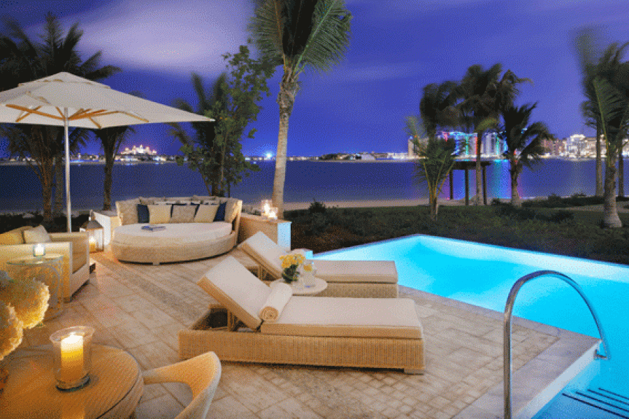 Junior Suite with pool dusk