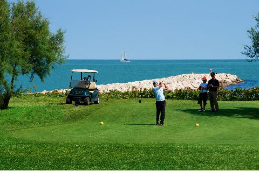 tee shot buca 6