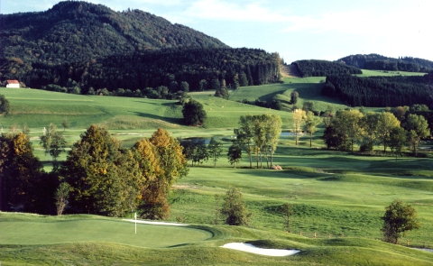 1st Green 2