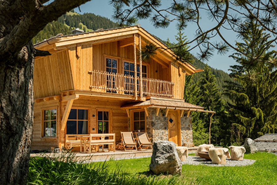 berg chalet mit grosszuegiger sonnenterrasse benglerwald berg chaletdorf