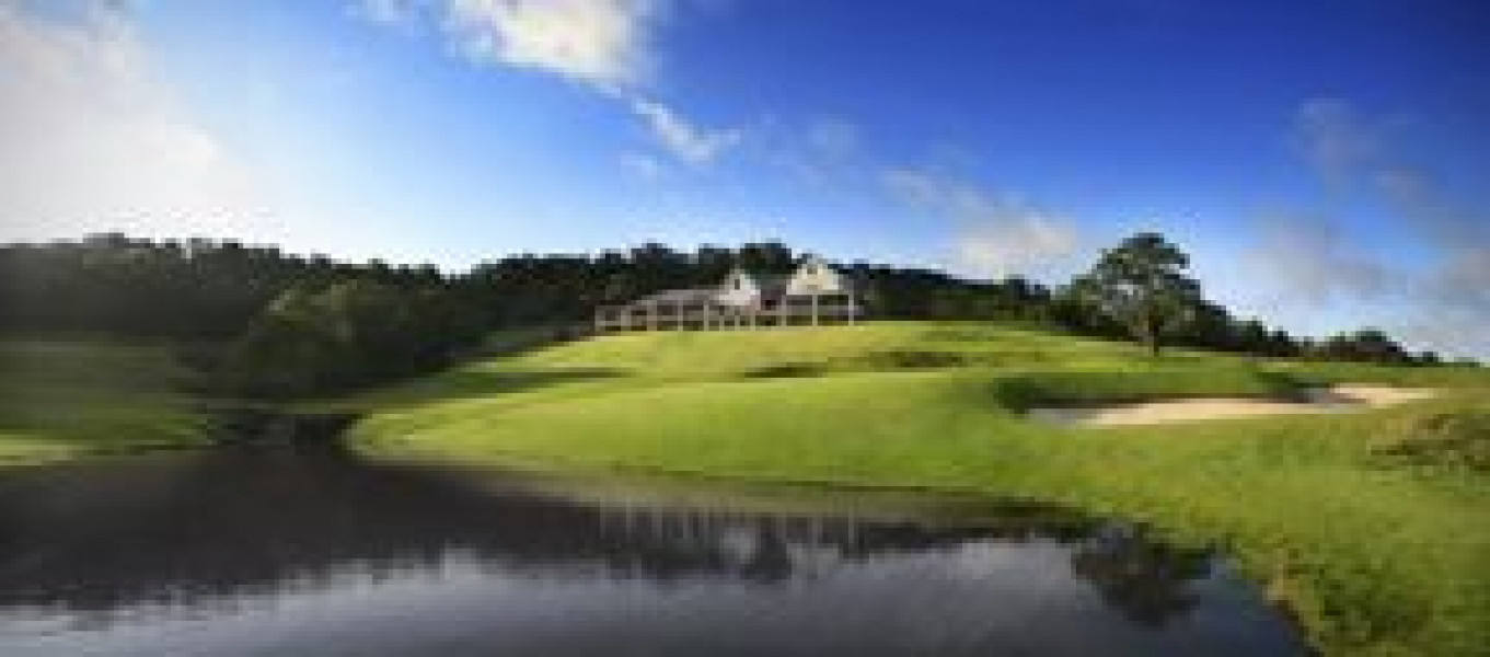 Twenty Ten Course KM 18th Clubhouse Lo