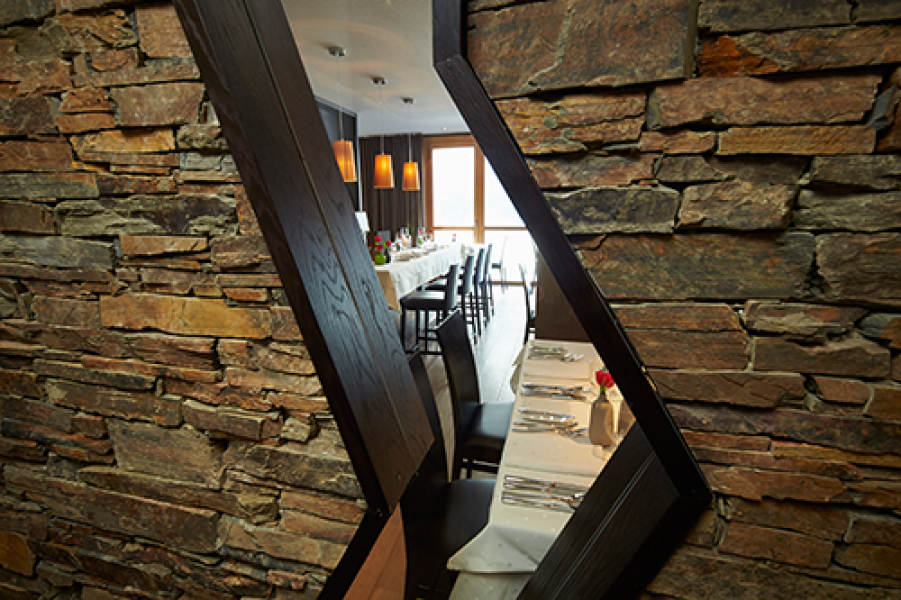 DAS KRONTHALERRestaurant Detail