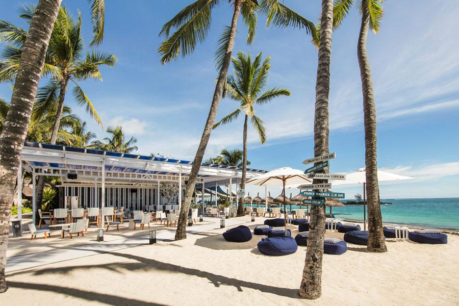 Constance Belle Mare Plage Restaurants and Bars The Blu Bar 02