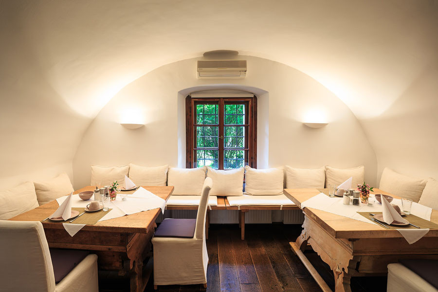 GM.13.05.25.AM.MKIII.breakfastrm.1