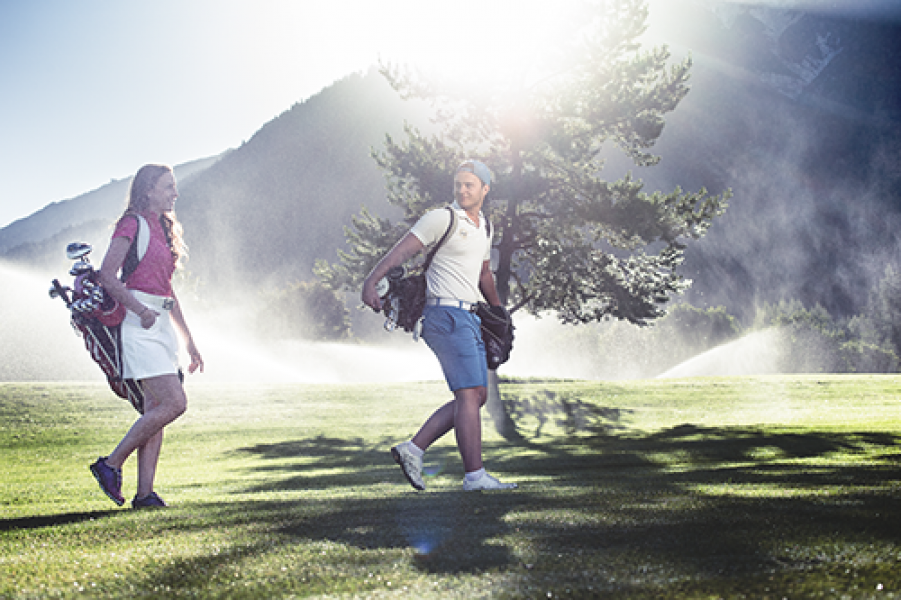 Im Spruehregen GC Seefeld Reith
