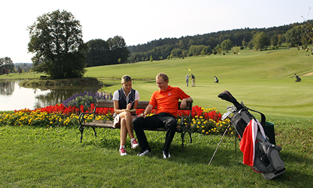 Bad Waltersdorf Hintergrund Green 16