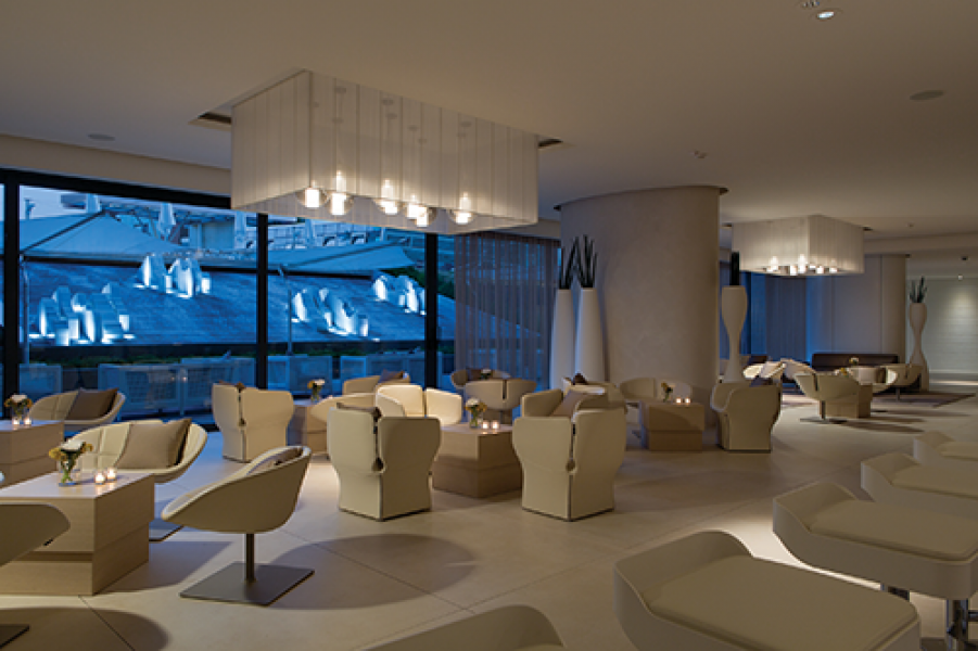 The River Lounge Bar 2