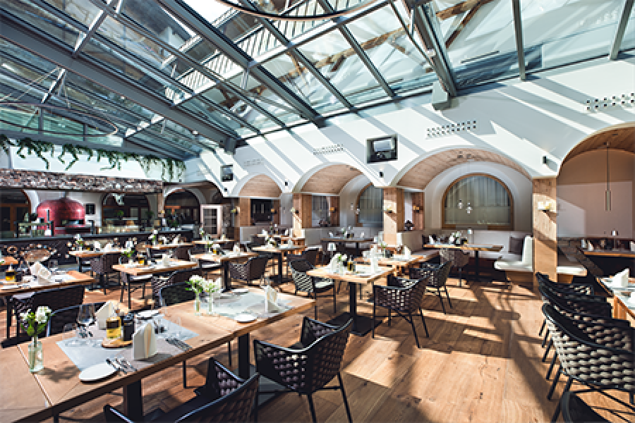 6FT 8802stephanelsler2021