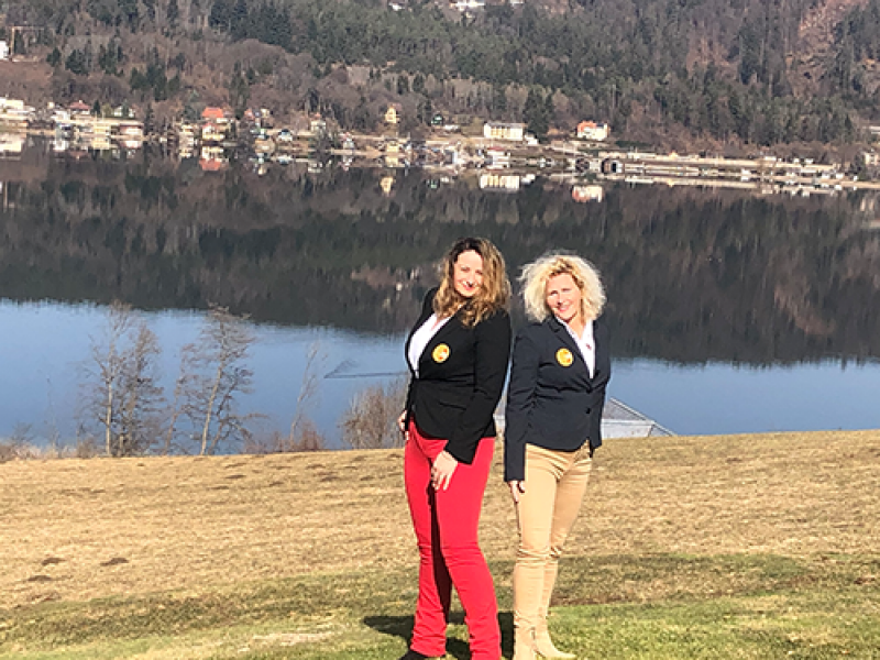 1 Das Dellach Duo Christina li2. + Irena re.G 3394