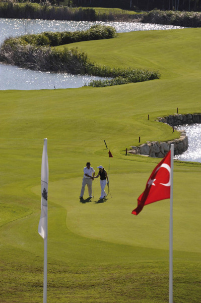 Hole 9 PGA Sultan
