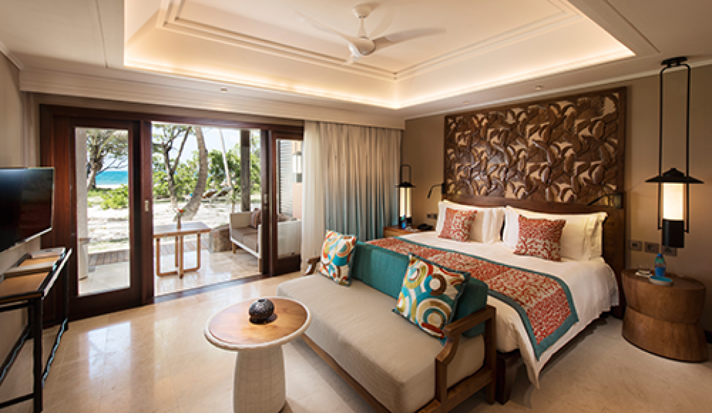 lemuria seychelles 2016 AB Senior Suite Bedroom 01