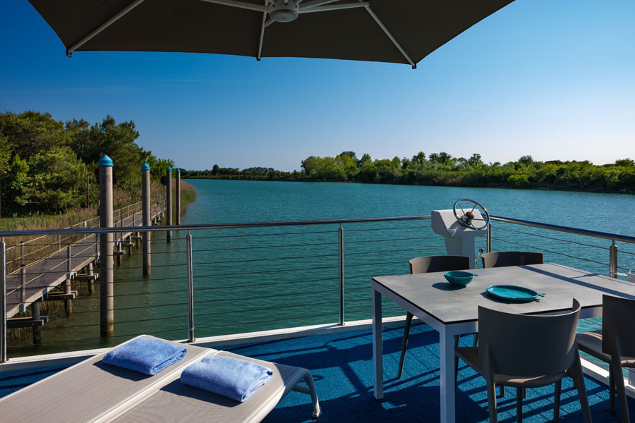 Houseboats Marina Azzurra Resort Europa Tourist Group 1