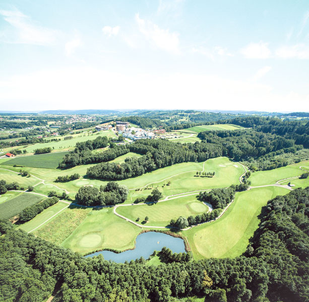 ©Golf  & Thermenregion Stegersbach    Golfschaukel Stegersbach