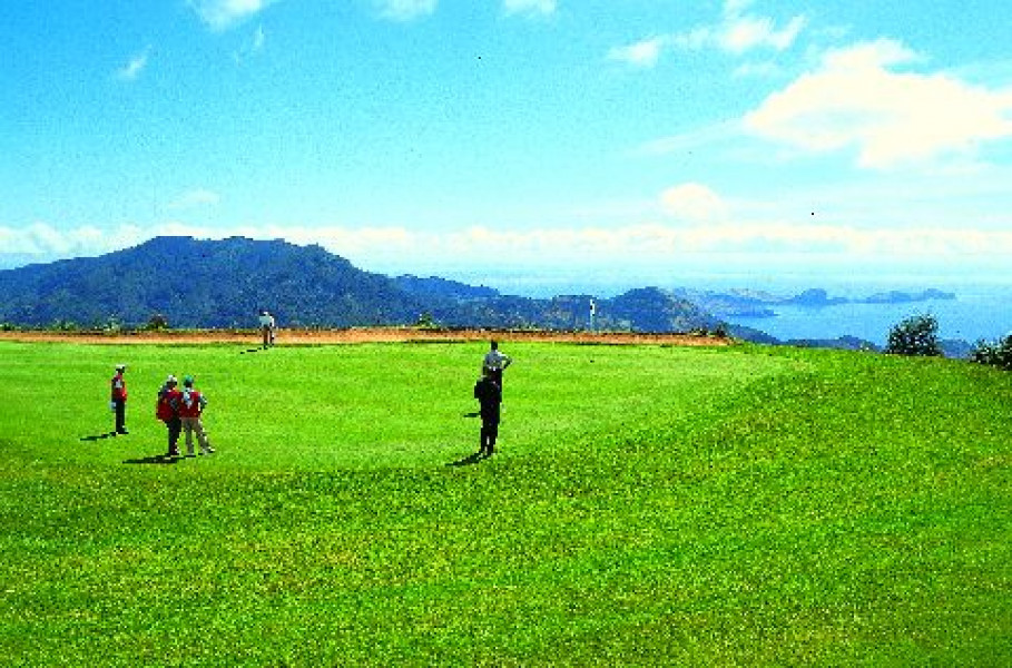 Santo da serra golf