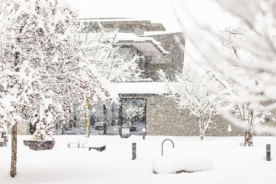 WIESERGUT Innenhof Winter Copyright Klaus Peterlin 1