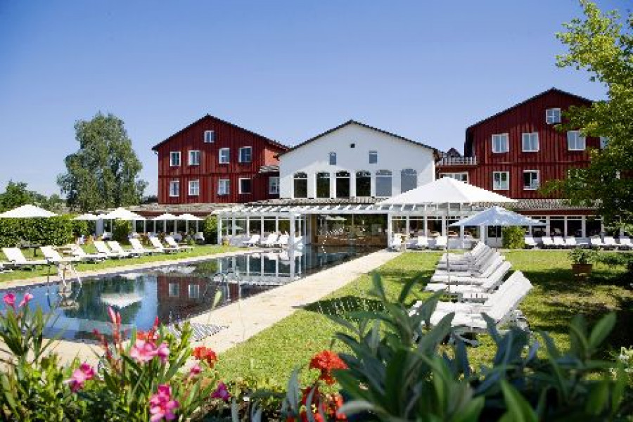 1020M Zur Bleiche Landtherme Pool und Blum
